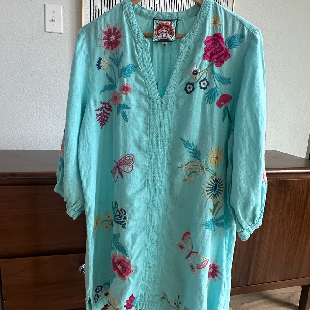 Johnny Was Turquoise Floral Embroidered Top - Picture 3 of 4